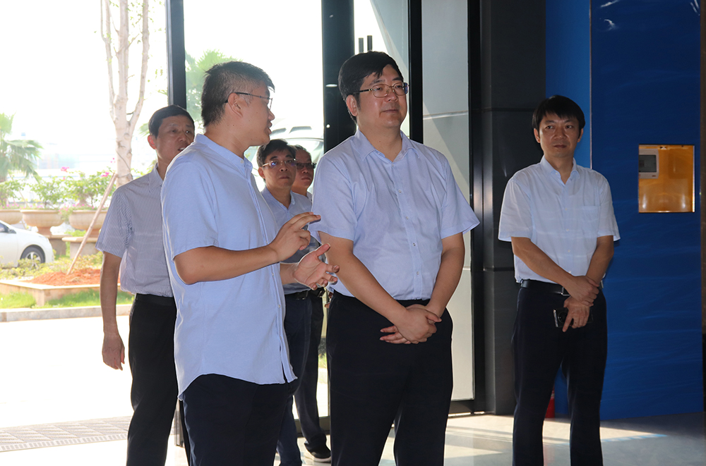 赣州市政府调研组一行莅临中科拓又达公司视察指导